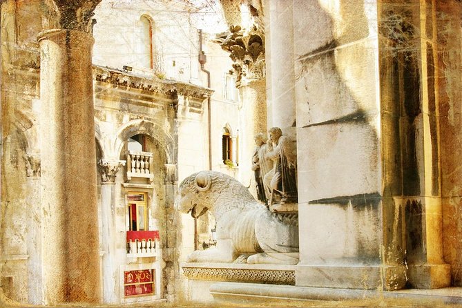 Game of Thrones Tour Split - City Of Dragons - Where the tour starts: Gregory of Nin and a quick orientation