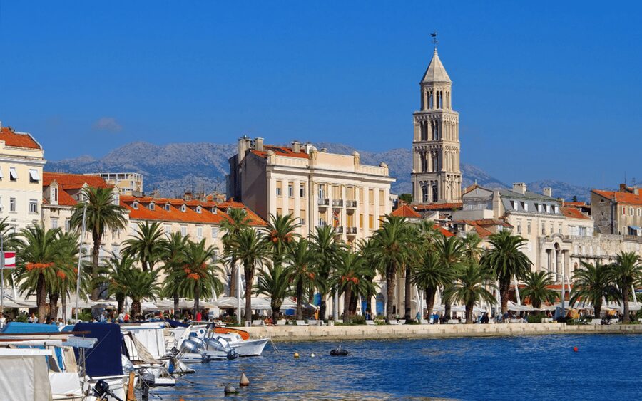 History Walking Group Tour in Split - St. Francis Church: a smaller stop that adds context