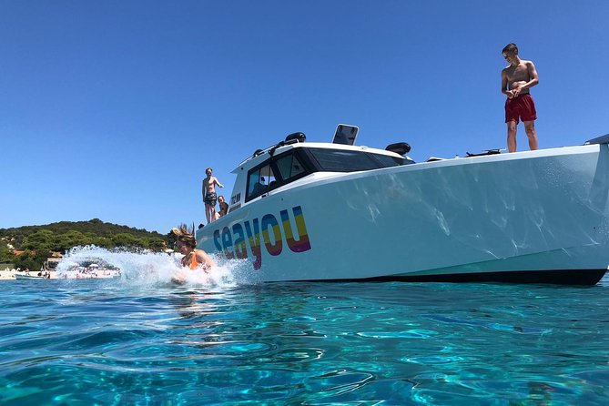 Luxury Blue Cave, Hvar and Vis Boat Tour from Split and Brac - Crew and Captain Skills: Why People Mention Names