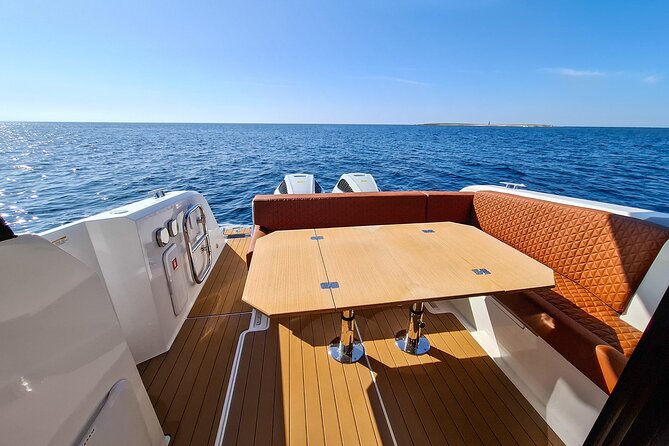 Luxury Private tour on the Kavi 9 Yacht 2025 - Pakleni Islands Stop: Underwater Wine Tasting and Cove Hopping