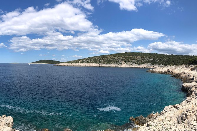 Mysterious island – Historical & Gastro tour – off the beaten path - Stop 4: Olive-Forward Wine Tasting and the Under the Bell Lunch