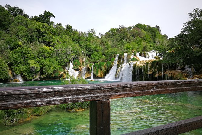 NP Krka waterfalls & Wine tasting - Private day tour from Split - FAQ
