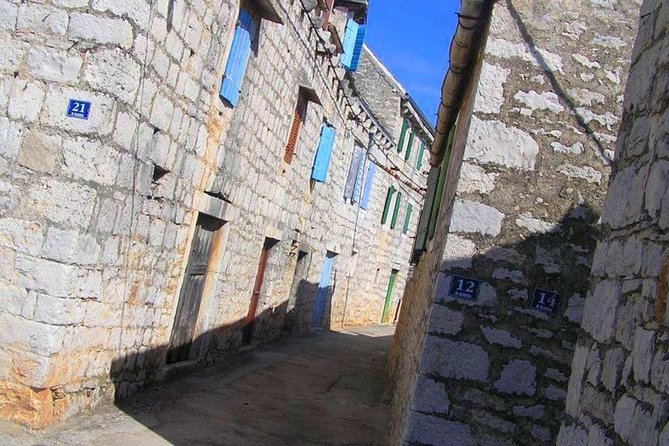 Olive Oil Tour of Solta Island with Lunch - Maslinica free time, sea walks, coffee breaks, and swim opportunities