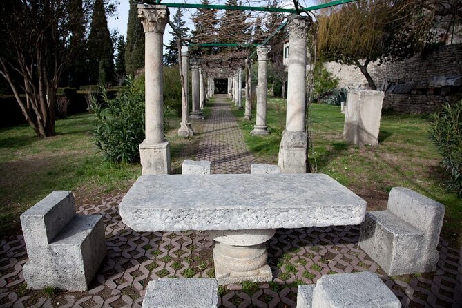 Paint Away: Ancient Salona Tour with Wine, Dine, and Delight! - FAQ