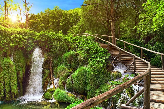 Plitvice Lakes Economy Group Tour from Split or Trogir - Walking routes and practical footwear advice