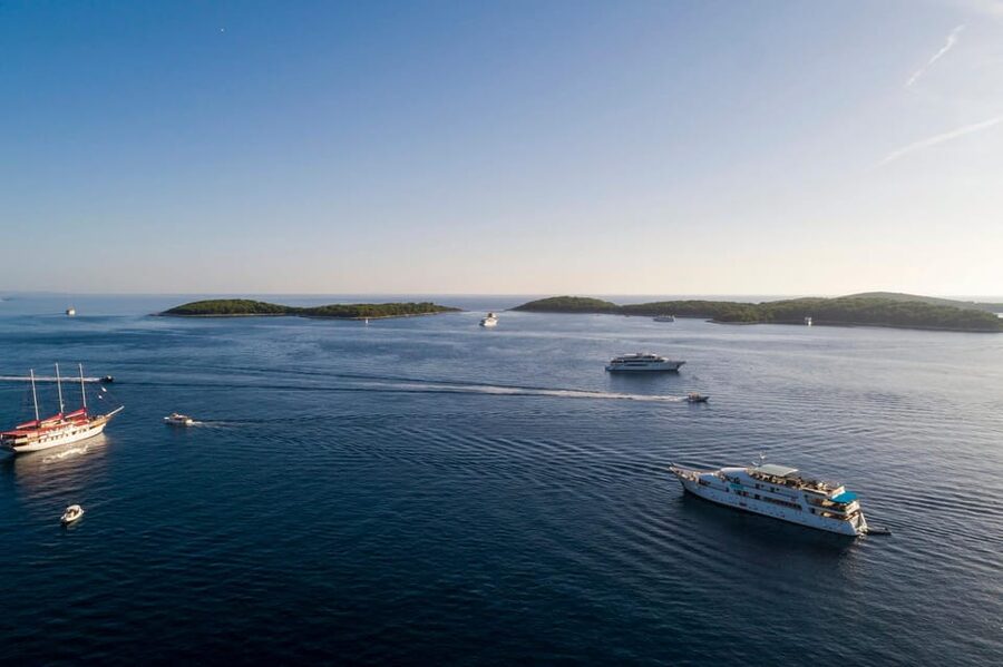 Private 5 islands Boat Tour: Blue Cave,Hvar &Pakleni islands - Stiniva Cove: photo stop, then swim and snorkel