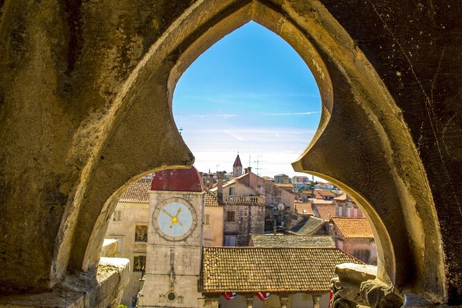 Private Arrival Transfer: Split Airport to Split, Trogir, Makarska,Tucepi and Baska Voda Hotels - What you book matters: flight and hotel details