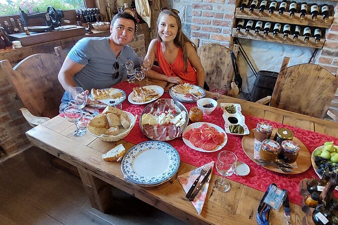 Private Authentic Local Food At Family Home Experince - Price and logistics: what you are really paying for
