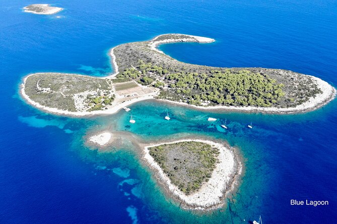 Private Blue cave, Mamma Mia and Hvar, 5 islands tour from Split - Stiniva Cove swim: short, sweet, and very sea-access focused