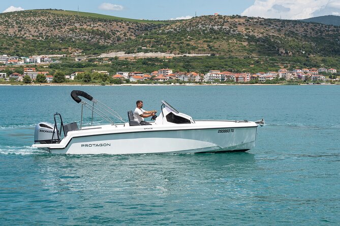 Private boat tour-custom itinerary from Split and Trogir - Private boat from Split and Trogir, without the crowd stress
