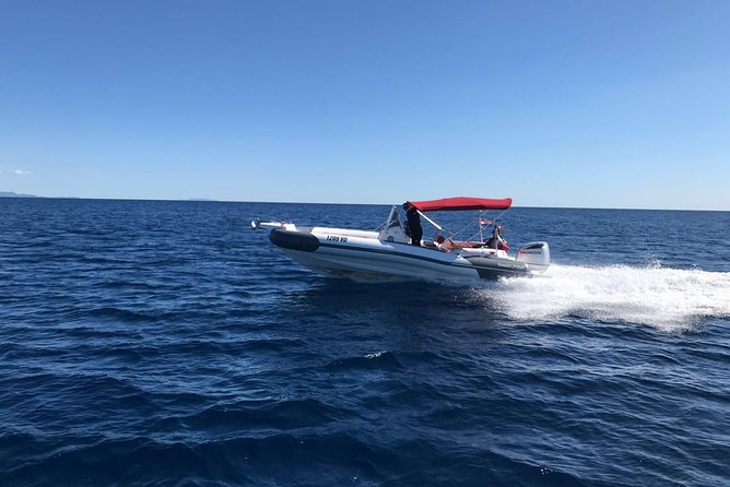 Private day tour to Golden horn, Brač and island Hvar - Bol, Brac: coffee break in an old island town