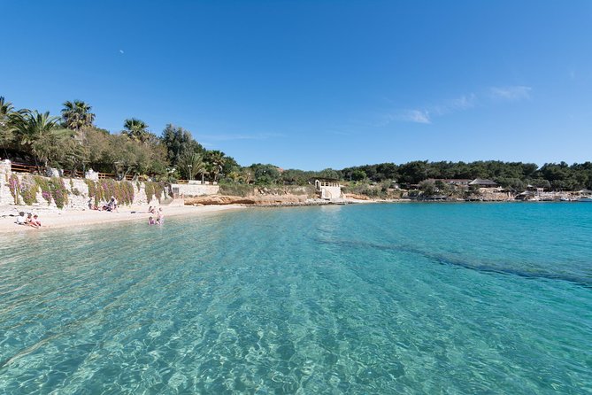 Private day trip to Hvar and Blue lagoon with Snorkeling - Pakleni Islands: coves, pines, and the choice between picnic or seafood lunch