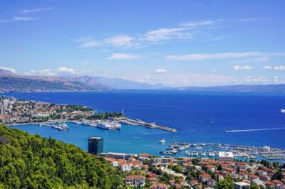 **Private Door to Door Airport Split Transfer up to 15 People**