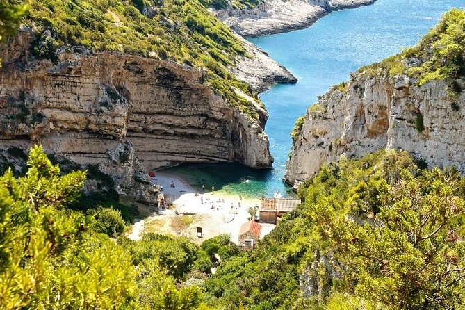 Private Escape to Blue cave and islands from Split - Hvar Town: lunch plus wine tasting in underwater cellars