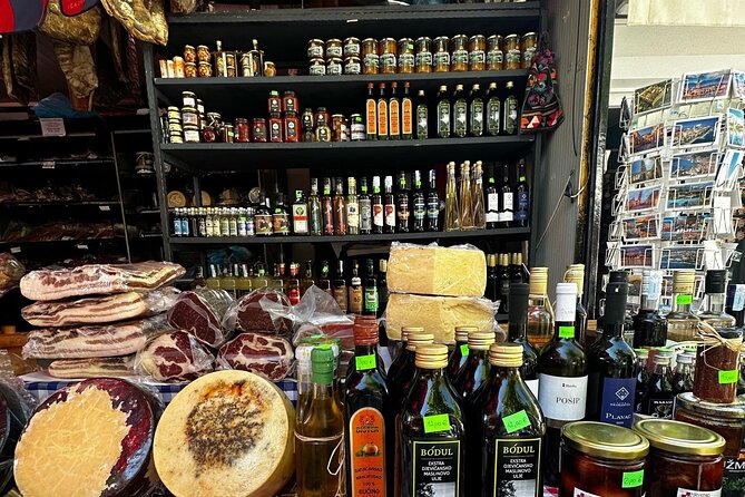 Private Foodie Tour: Wine & Seafood with a Local Chef - Meet your local chef guide, Tomislav