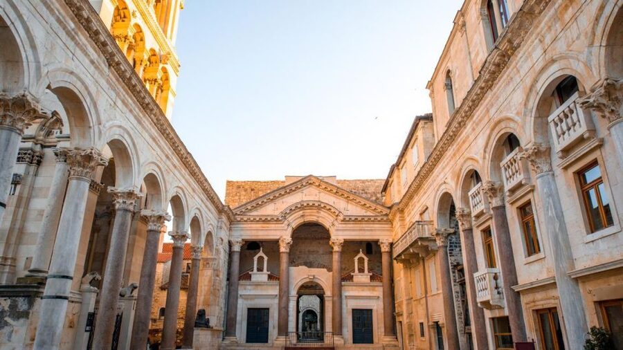 Private Grand Jewish with Split Heritage Tour - The guided walk: Diocletian’s Palace to People’s Square