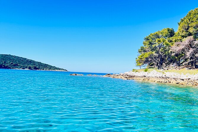 Private Half-Day Boat Tour from Split: Blue Lagoon & 2 Islands - Camp Labadusa: relaxation time at the end