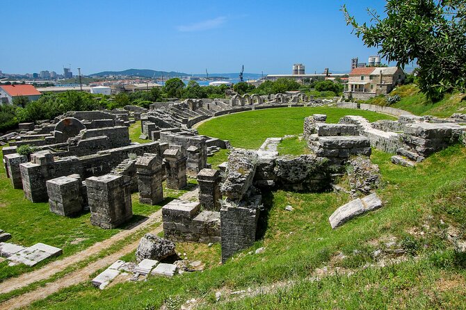Private Half-Day Klis Tour with Salona and Trogir - Trogir UNESCO sights: St. Lawrence Cathedral and Radovan portal