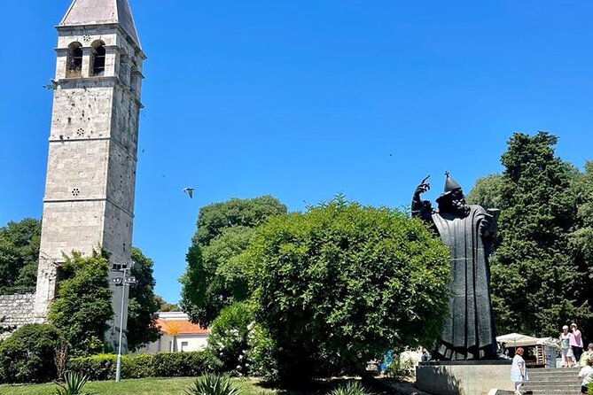 Private History and Trivia Walking Tour by a Local Guide - Narodni trg: Split’s Main Square and the Noble Palaces