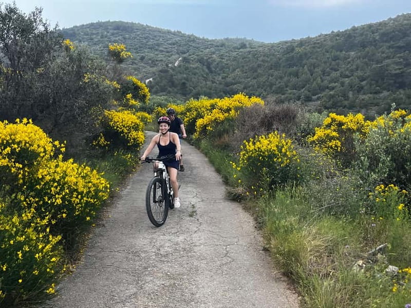 Private Hvar Island E-Bike Tour (Self Guided) - From Hvar to Vidikovac: wind, climbs, and the big views