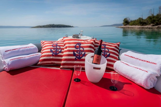 Private speedboat tour to Blue cave, Vis and Hvar - Key Things That Make This Speedboat Day Work