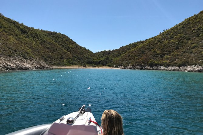Private speedboat tour to Blue cave, Vis and Hvar - Private Speedboat Day From Split, With Vis and Hvar in One Shot
