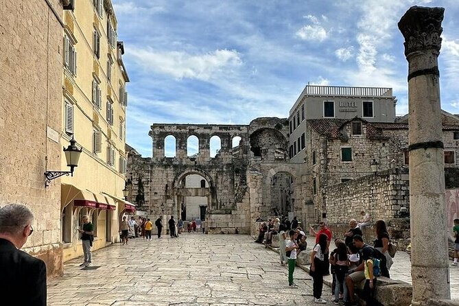 Private Split History Tour with Local Wine & Food Tasting - Price and value: what $140.77 per person buys you