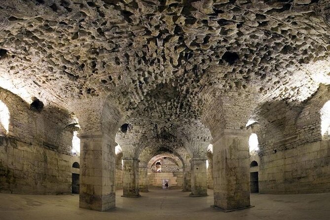 Private Split & Klis Game of Thrones Tour - Stop 2: Old Split Alleys and the Filming Footsteps