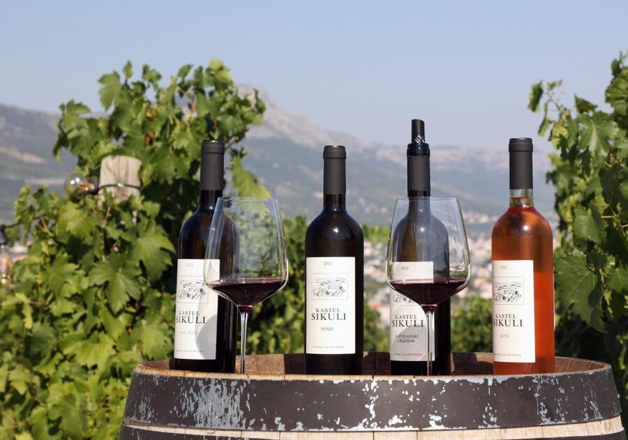 Private Split & Trogir Wine Tasting & Vineyard with Sea View - Trogir old town: UNESCO streets with breathing room