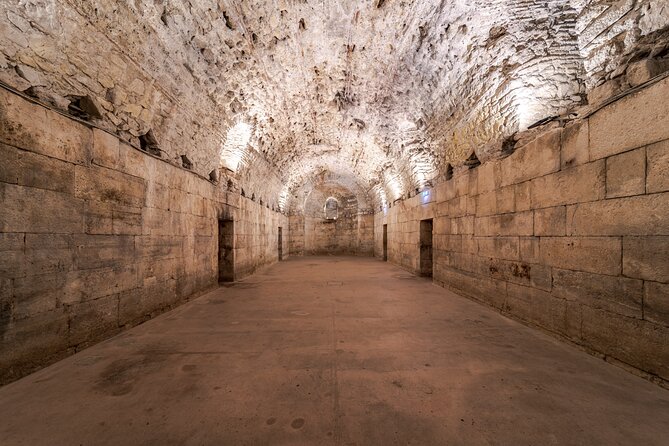 Private: Split Walking Tour with Diocletian Palace - Duration, pacing, and what to expect on foot