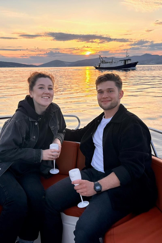 Private Sunset Boat Tour with Music and Wine - Music on board plus Tito’s villa sightings from the sea