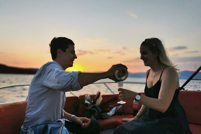 Private Sunset Tour from Split + Bottle of Wine Included - Snorkeling Equipment and Towels: The Practical Comfort Stuff