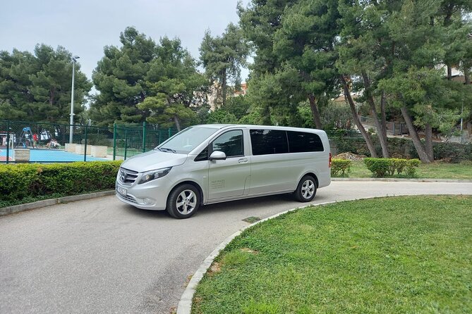 Private taxi transfer from Split to Split airport - Split Airport Drop-Off: Simple Location, Clear End Point