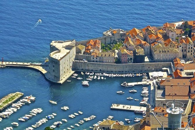 Private tour to Dubrovnik & Ston from Split - Stop 1: Walls of Ston, a Long Defensive Line and the Oyster Town Mood