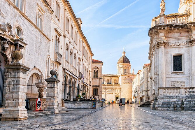 Private Transfer from Split to Dubrovnik with 2 hours for sightseeing - Who should book this transfer
