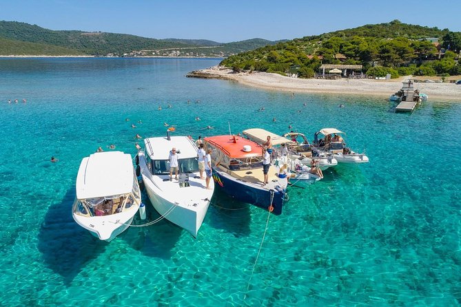 Private Water taxi from Split to Brac island - Onboard comfort: luggage space, bottled water, and a crew that keeps you at ease