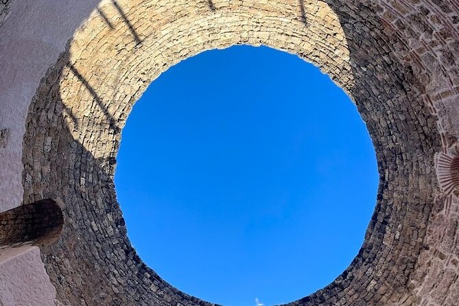 Restoring the Past Split Walking tour - Green Market start: a smart way to get your bearings fast