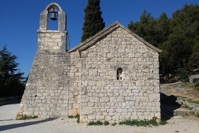 Secret Marjan Park Hiking Tour in Split - Getting to the Top: Marjan Hill Panoramas and Photo-Friendly Finishes