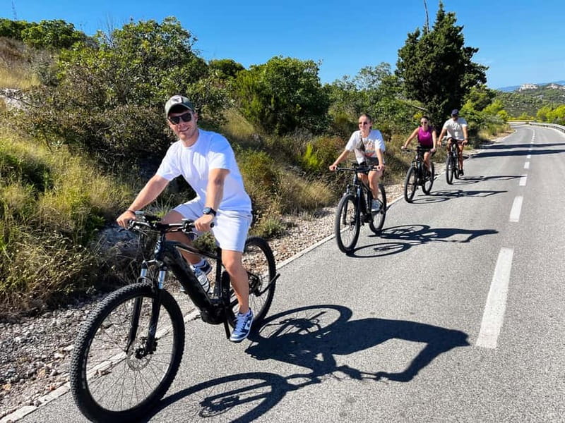Self-guided mountain bike tour (non-electric) - Low-traffic country roads, lavender air, and hills you feel in your legs