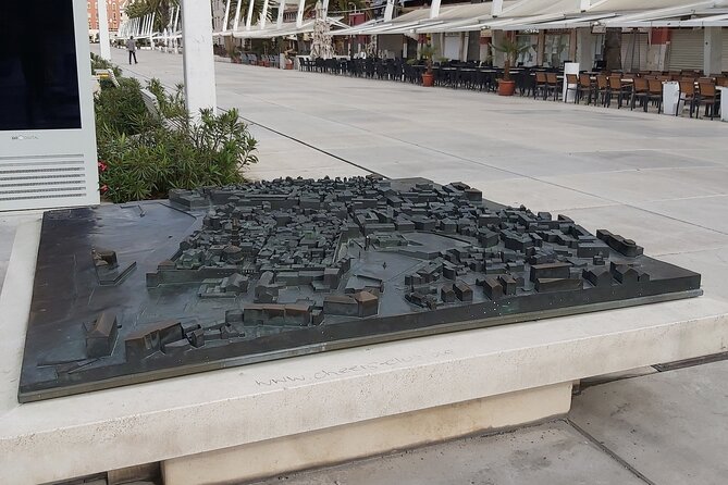 Sightseeing Split's Roman Ruins: A Self-Guided Audio Tour - Toward Fruit Square: Fish Market, Square, and the End of the Loop