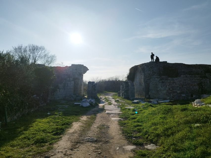 Split: Ancient Salona & Medieval Trogir Historical Tour - From amphitheatre to cemeteries, what the guide is really doing
