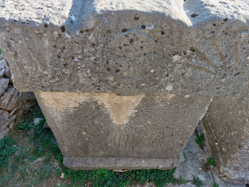 Split: Ancient Salona & Medieval Trogir Historical Tour - Trogir UNESCO center: cathedral, narrow lanes, and a square that never really left