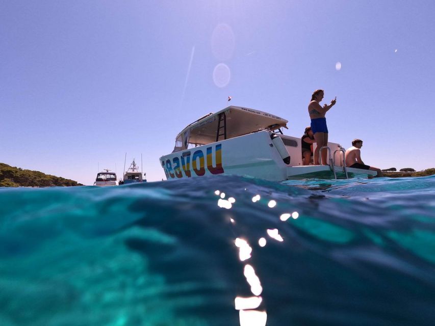 Split: Bisevo, Vis, and Hvar Boat Tour with Snorkel Stops - Hvar town and Fortica option: lunch, sightseeing, and a choose-your-own-adventure feel
