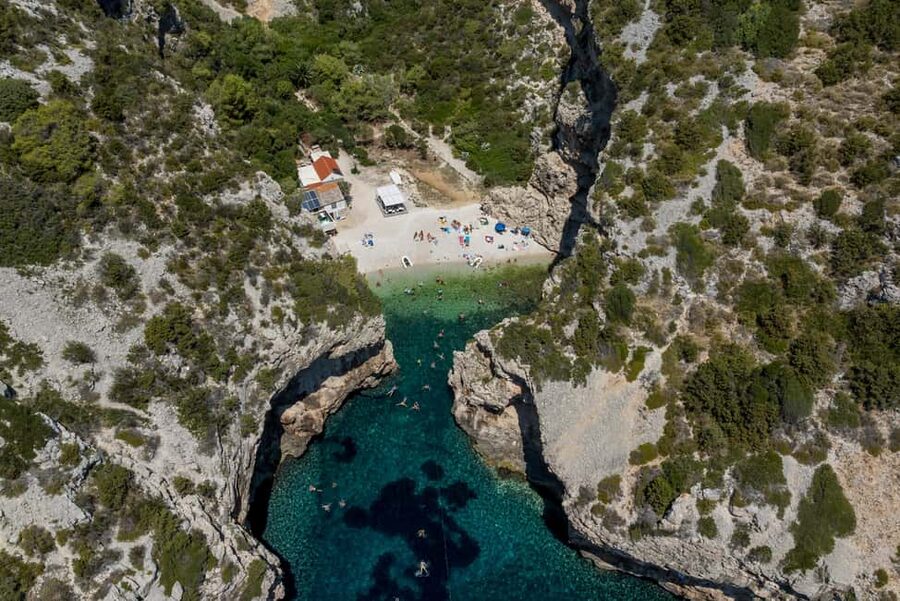 Split: Blue Cave, Vis and Hvar Small Group Speedboat Tour - How this Split speedboat tour fits a 10-hour island day