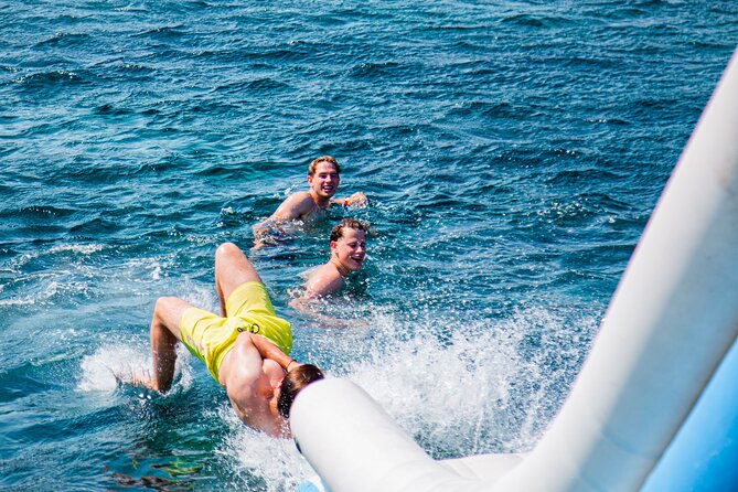 Split: Blue Lagoon, 3 Island Boat Tour & Mediterranean Lunch - Stop 1 on Čiovo Island: Borko beach bar lunch by the water