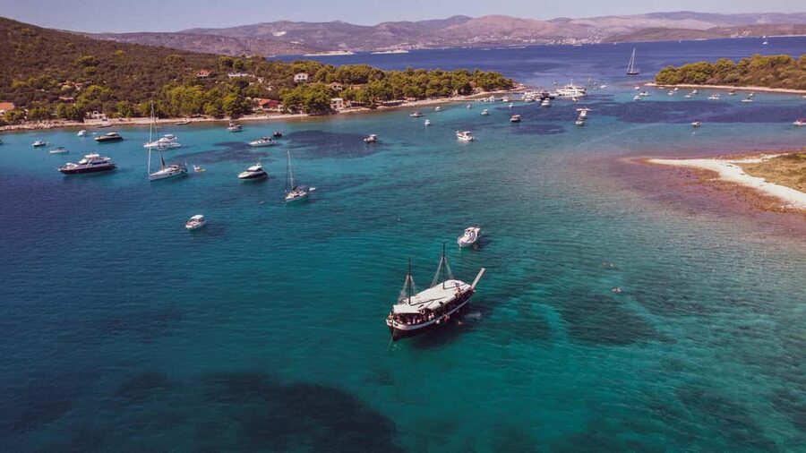 Split: Blue Lagoon & 3 Islands Tour with Lunch & Hidden Bay - Ciovo Island and Borko Beach lunch: food you can actually plan around