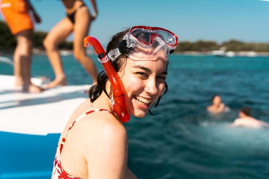 Split: Blue Lagoon and 3 Islands Speedboat Tour - Trogir UNESCO in one hour: what you can realistically do