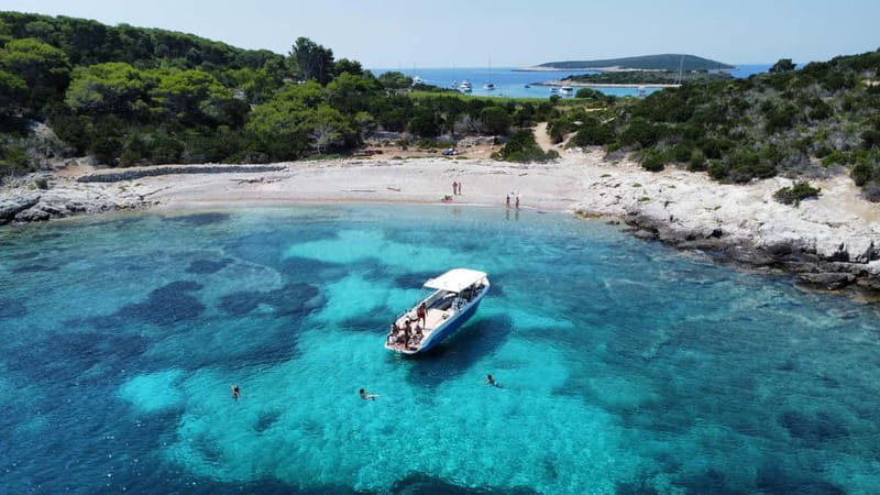 Split: Boat Tour to Blue Cave, Vis, Blue Lagoon, Hvar, Brač - From Split to the Blue Cave, you start with real sea-time