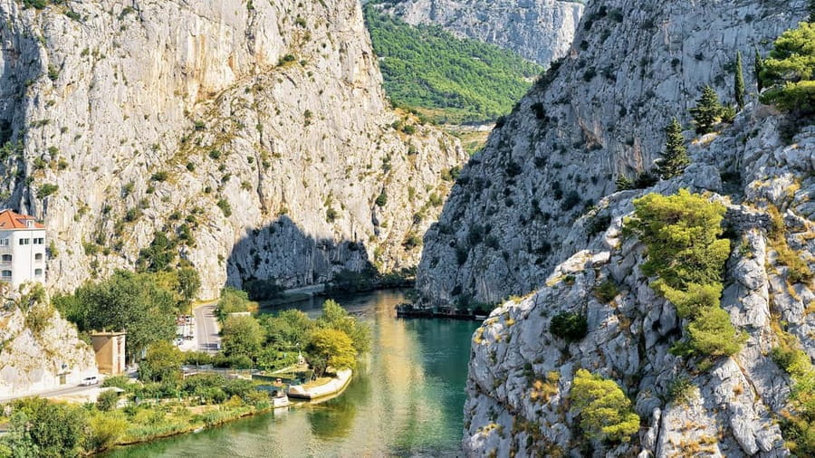 Split: Cetina River Rafting Tour with Instructor - Split to the Cetina: why the location works