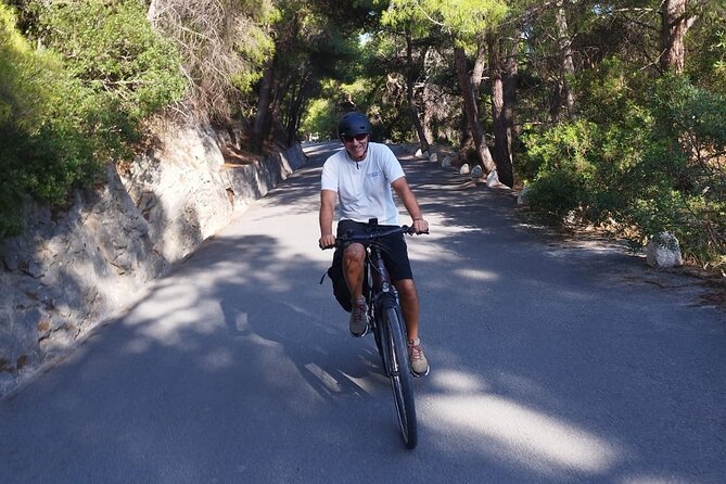 Split City Electric Bike Tour - Guides and group feel: why the experience stays consistent